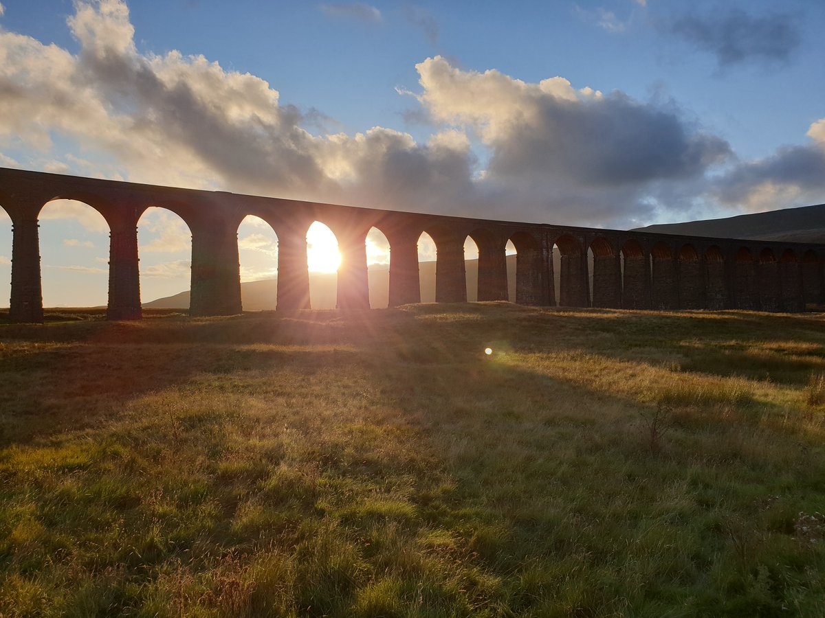 NEW DalesBus service 858 links Darlington, Richmond and Catterick Camp with Wensleydale, Hawes and Ribblehead every Sunday until 20th October: dalesbus.org/858 All single fares just £2. @arrivanortheast @connect_tv