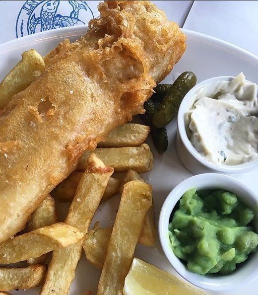 Getting into the Bank Holiday spirit early, we're offering our Fish and Chips to takeaway this Thursday evening! Enjoy our lightly battered fresh fish and thick-cut chips by pre-ordering on our website: fishers-restaurant.com/product-catego…