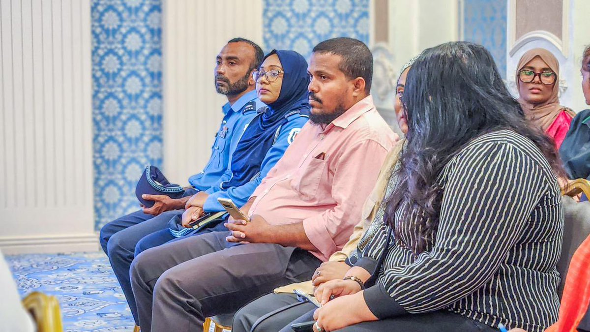 Our nationwide vector control initiative meeting is underway, uniting experts and communities to combat vector-borne diseases.Together, we can protect public health and create a safer future for all.
#ChikungunyaAwareness
#FightTheBite 
@MoCLPmv @hdcmaldives @WAMCOmv