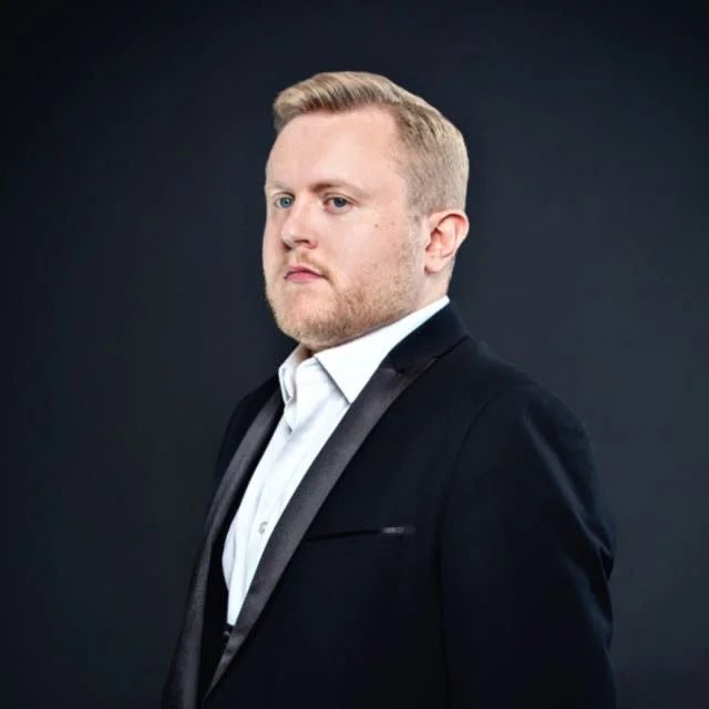 Announcing @adampaullacey , renowned musical theatre and classical crossover artist, to our lineup as a guest award presenter in June Read more about Adam’s creative experiences and journey here yorkshirechoiceawards.co.uk/post/adam-lace… #yca2024 #yorkshirechoiceawards #yorkshirechoice #awards