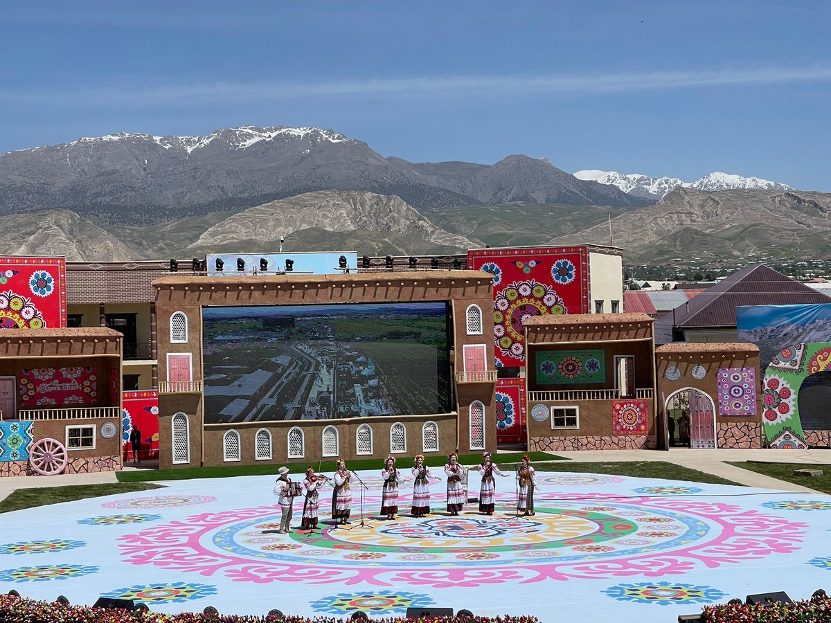 This is our stage today ☀️ Proud to be representing the UK at the Boysun Bahori Festival 2024 #uzbekistan #boysunbahori #boysunbahori2024 #folklore