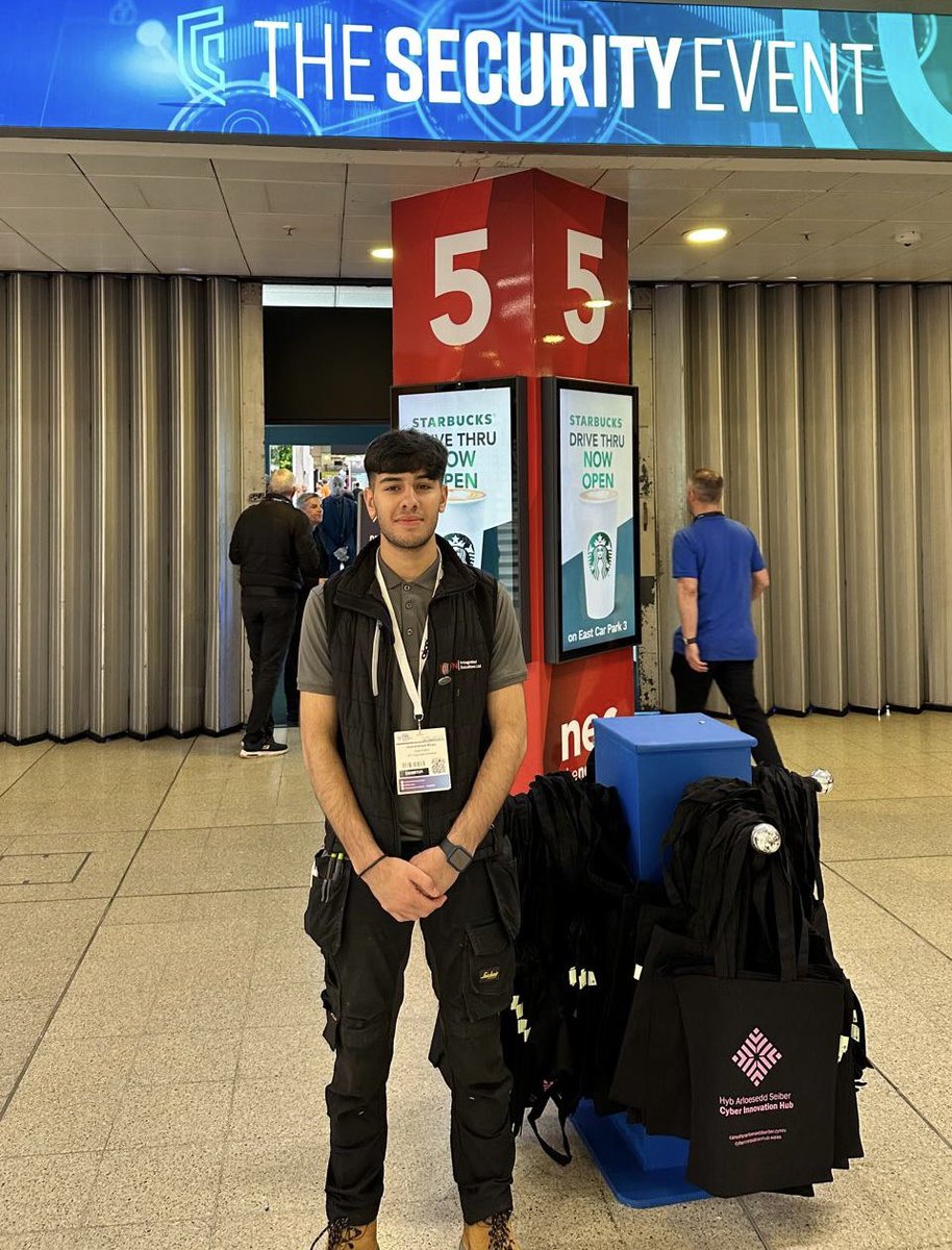 Wishing our apprentice Aqib the very best of luck as he attends the semi final of <a href="/worldskillsuk/">WorldSkills UK</a> at <a href="/SecurityEventUK/">The Security Event</a> in Birmingham today.
Aqib is one of only 18 apprentices (out of 200 applicants) to qualify. 
So proud Aqib 💫 
#TeamJFN
<a href="/training2000/">Training 2000</a>