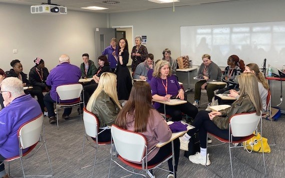 Welcome to all our new Meaningful May volunteers to all our hospital sites.  We hope that you will enjoy the variety of roles we have to offer you sampling volunteering in @NHS_Lothian Good luck #meaningfulmayvolunteers #nhsvolunteers #powerofyouth #iwill