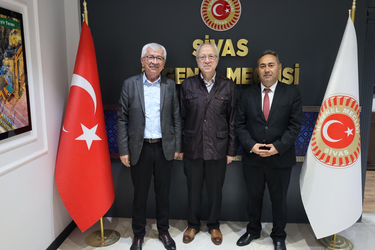 Dursun Yıldırım Hocam’la Sivas İl Genel Meclis Başkanı Kadim Arkadaşım Mehmet Şarkışla’yı ziyaret ettik.