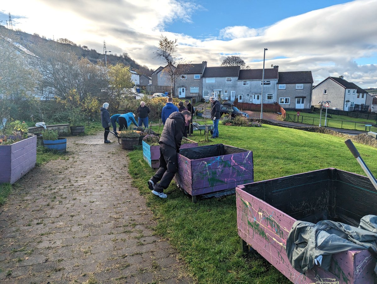 Restoring & renewing communities! @volunteering_uk #ActionEarth 2024 now open. Last year half our projects were in Scotland's 20% most deprived areas which we will continue prioritising. Register: rb.gy/86erg Funded by @NatureScot #collaboration #MakeSpaceForNature