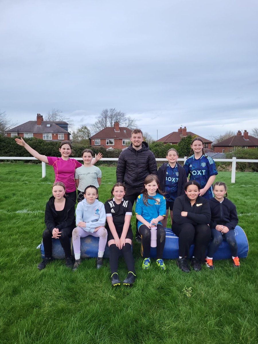 Our youth club sessions are on EVERY Thursday and are FREE!! Starting at the Belle Isle Welcome Centre LS10 3DN from 4:30pm - 6:30pm followed by our training nights for both boys and girls at the Leeds Corinthians LS10 4AX from 6:30pm until 7:30pm! See you there 😃👏