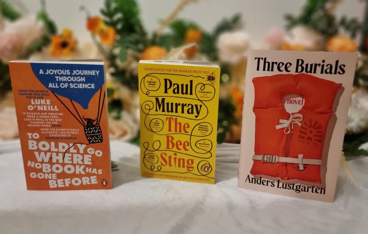 We are welcoming the month of May with some great new books!
What’s on your reading list for May?

🌼The Bee Sting by Paul Murray
🌼To Boldly Go Where No Book Has Gone Before by @laoneill111
🌼Three Burials by Anders Lustgarten

#NewBooks #PublicationDay