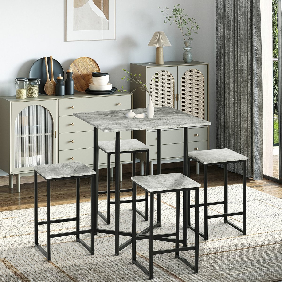 The stools in this set easily fit under the table, perfect for small kitchens and dining spaces.
#tableset #greyinteriors #modernfurniture #compactinteriors

hhmodernliving.co.uk/product/5-piec…