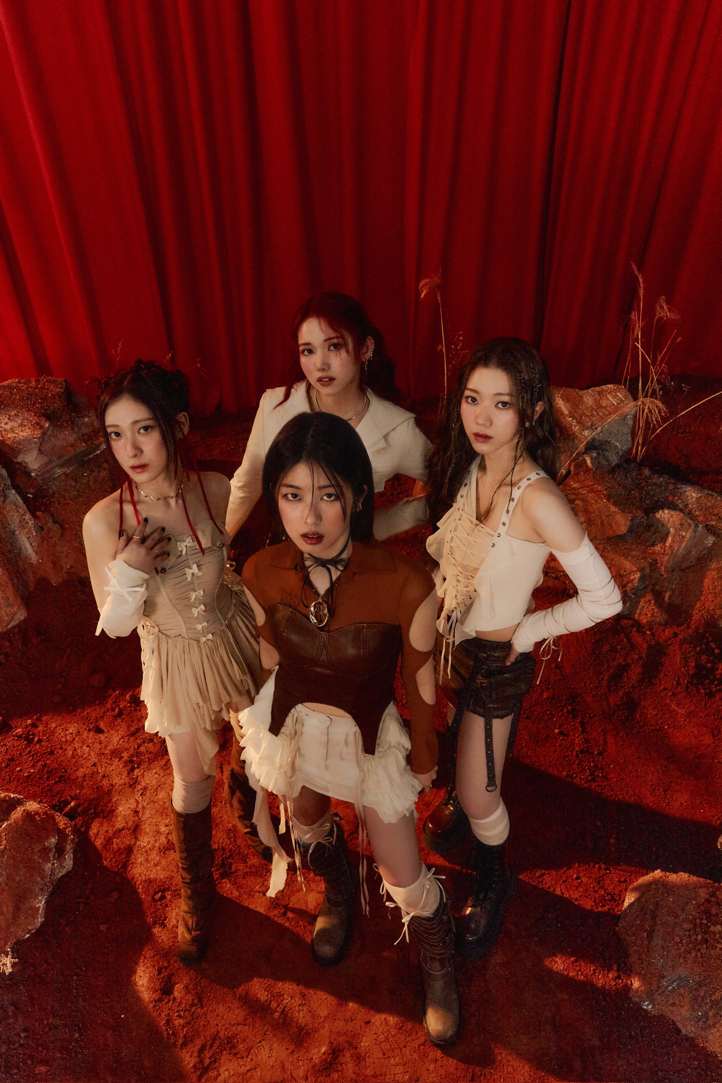 GMj84OIbwAA3EiS?format=jpg&name=4096x4096