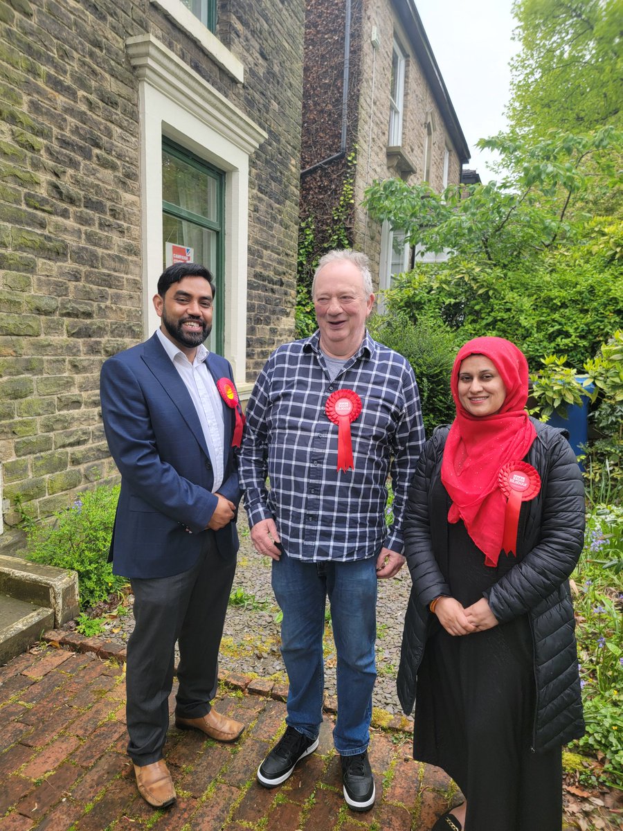 Derek has lived in the ward for over 40 years, knows the council inside out, and I know he will be another strong voice for our diverse communities of Nether Edge and Sharrow. So please vote for Derek Martin and Labour today 🌹 Thank you🙏