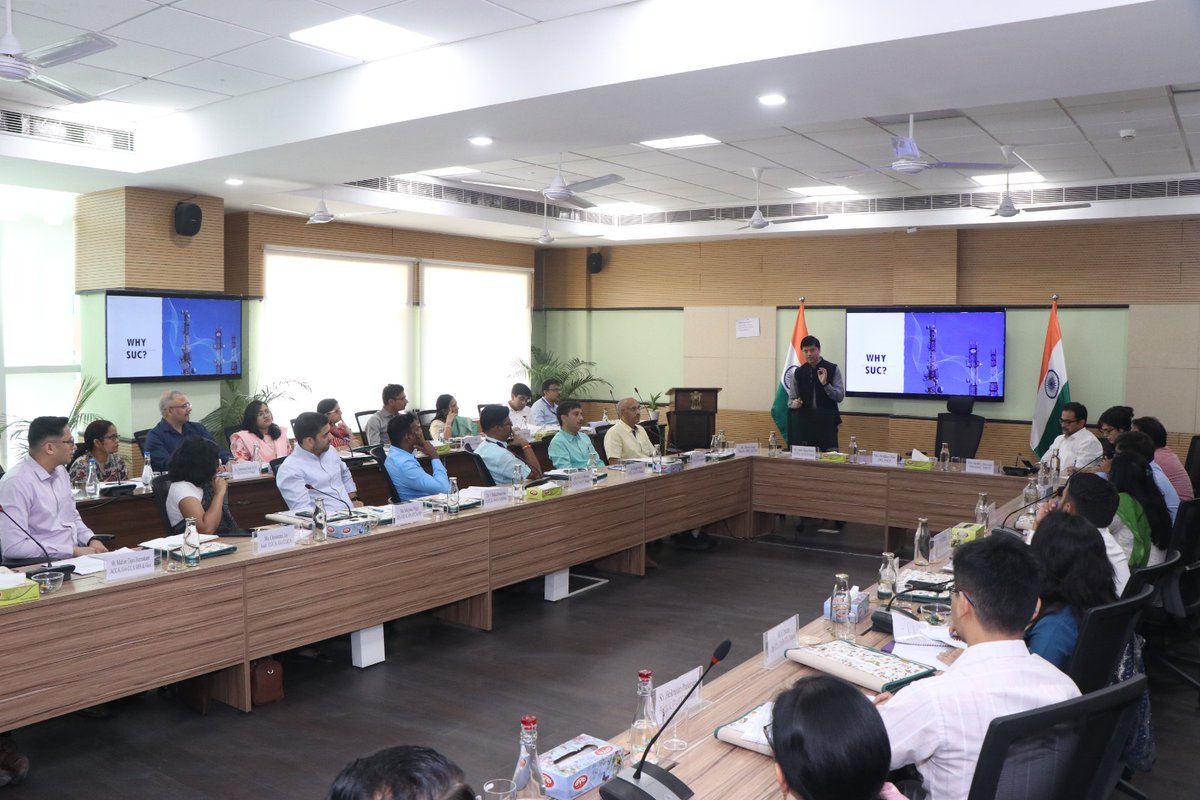 A 2 day workshop on SUC Assessment Methodology for senior officers of @DoT_India  was inaugurated by DG, NICF, today. Active and engaged learning was ensured through case studies, hands-on worksheets and peer learning.
#CapacityBuilding
#MissionKarmaYogi

@ControllerDot
