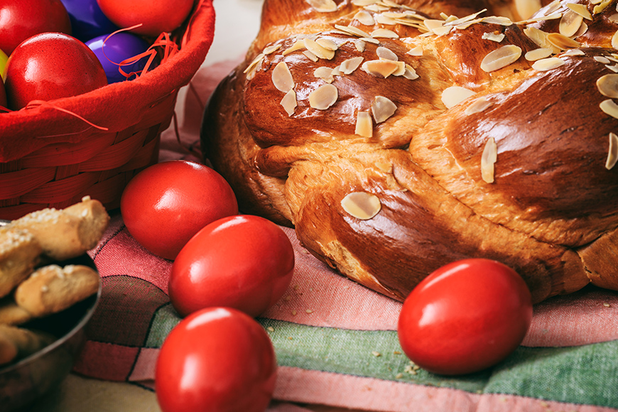 Easter in Greece is more than just a religious holiday; it’s a vibrant celebration deeply rooted in tradition, culture, and community. 

Read this article : zurl.co/kAPo  

#greece #easter #blog #halkidiki #Hanioti #DionysosHotel