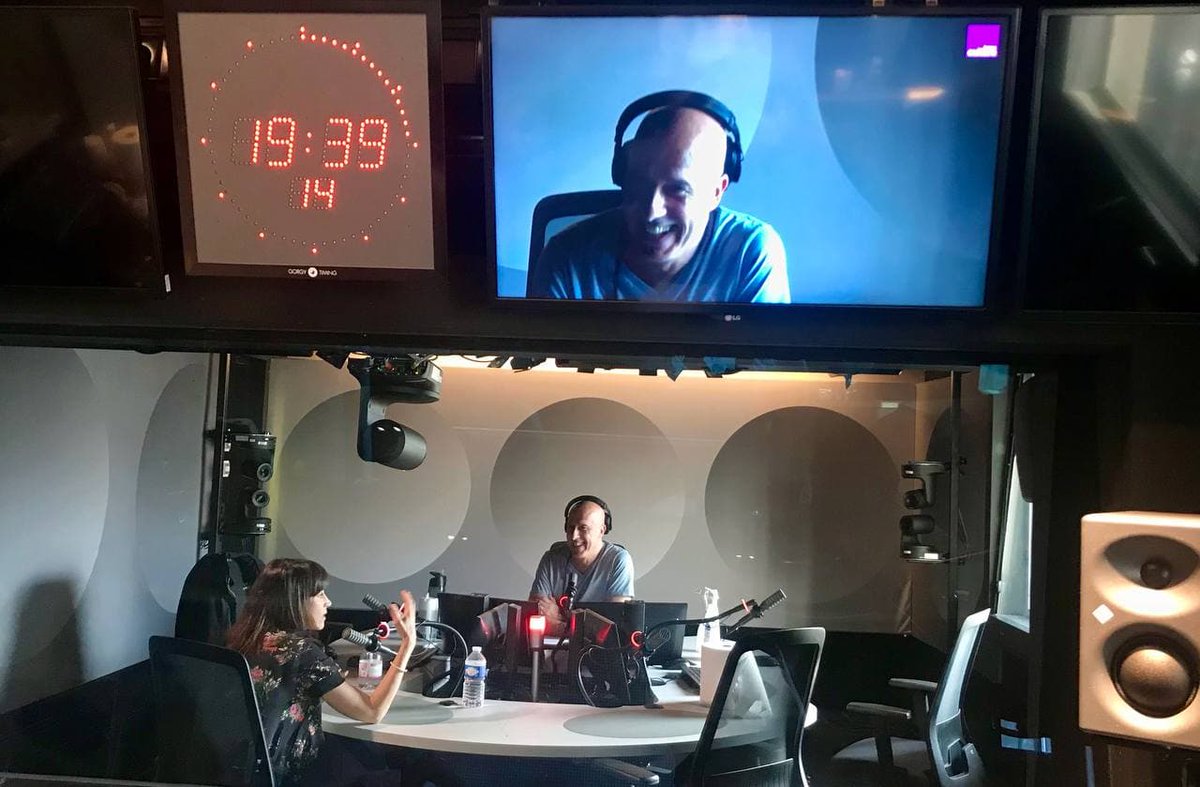 Avec 233 000 auditrices et auditeurs chaque soir de 19h à 20h à l'écoute d' @ACulturelles , @franceculture est à ce moment-là la 9ème radio de France ! Tout tout près de Skyrock et Europe 1. Encore un effort ❣️ Bravo à l'équipe et merci à nos invité.e.s 🌷