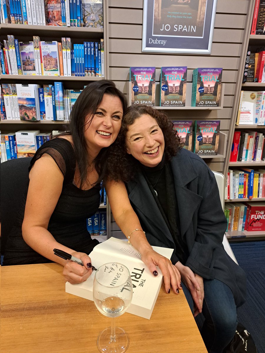 @andysaibhcarter @DubrayBooks I didn't get to chat to you at all but got a lovely, lovely pic of you and Jo!