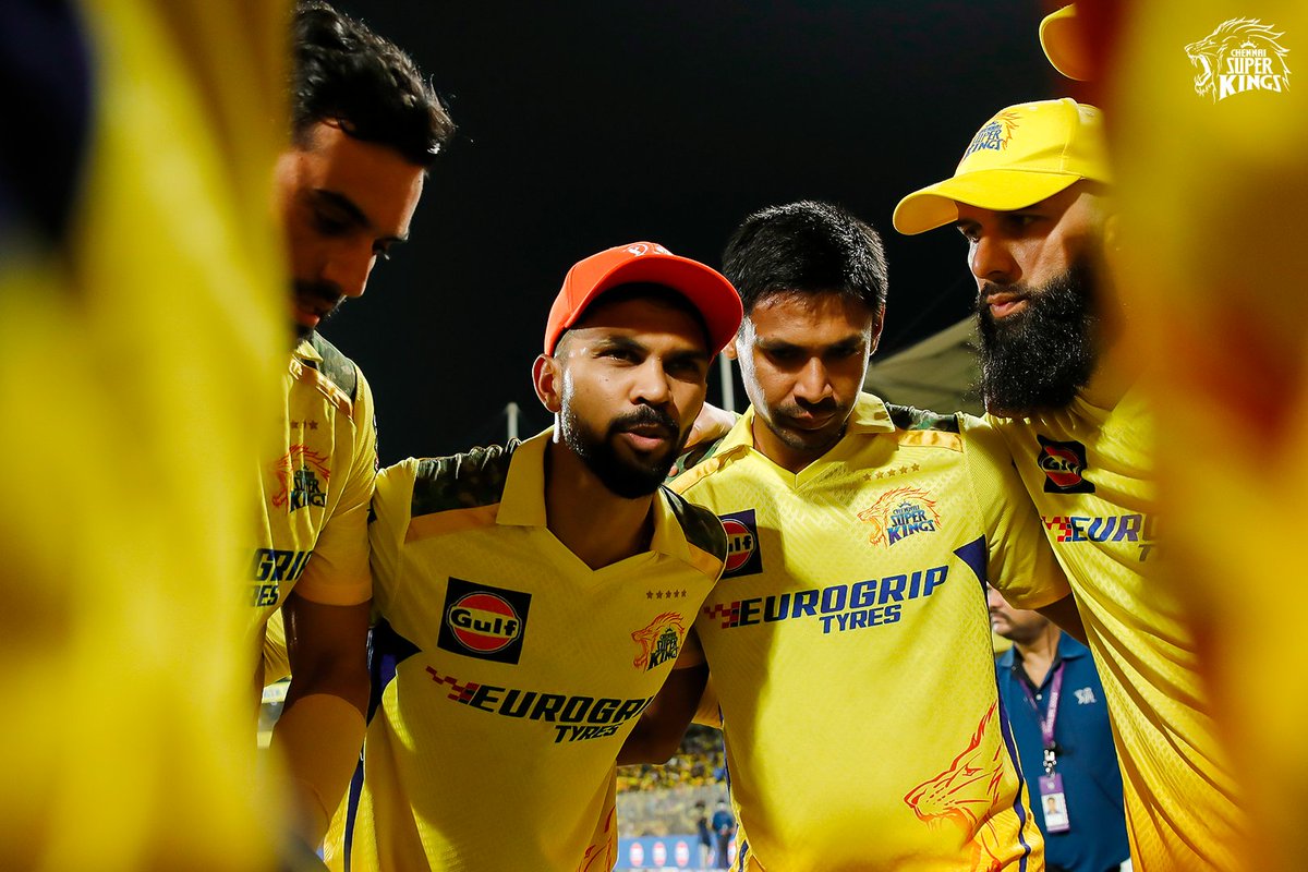 In the heart of the huddle! 💛 #CSKvPBKS #WhistlePodu