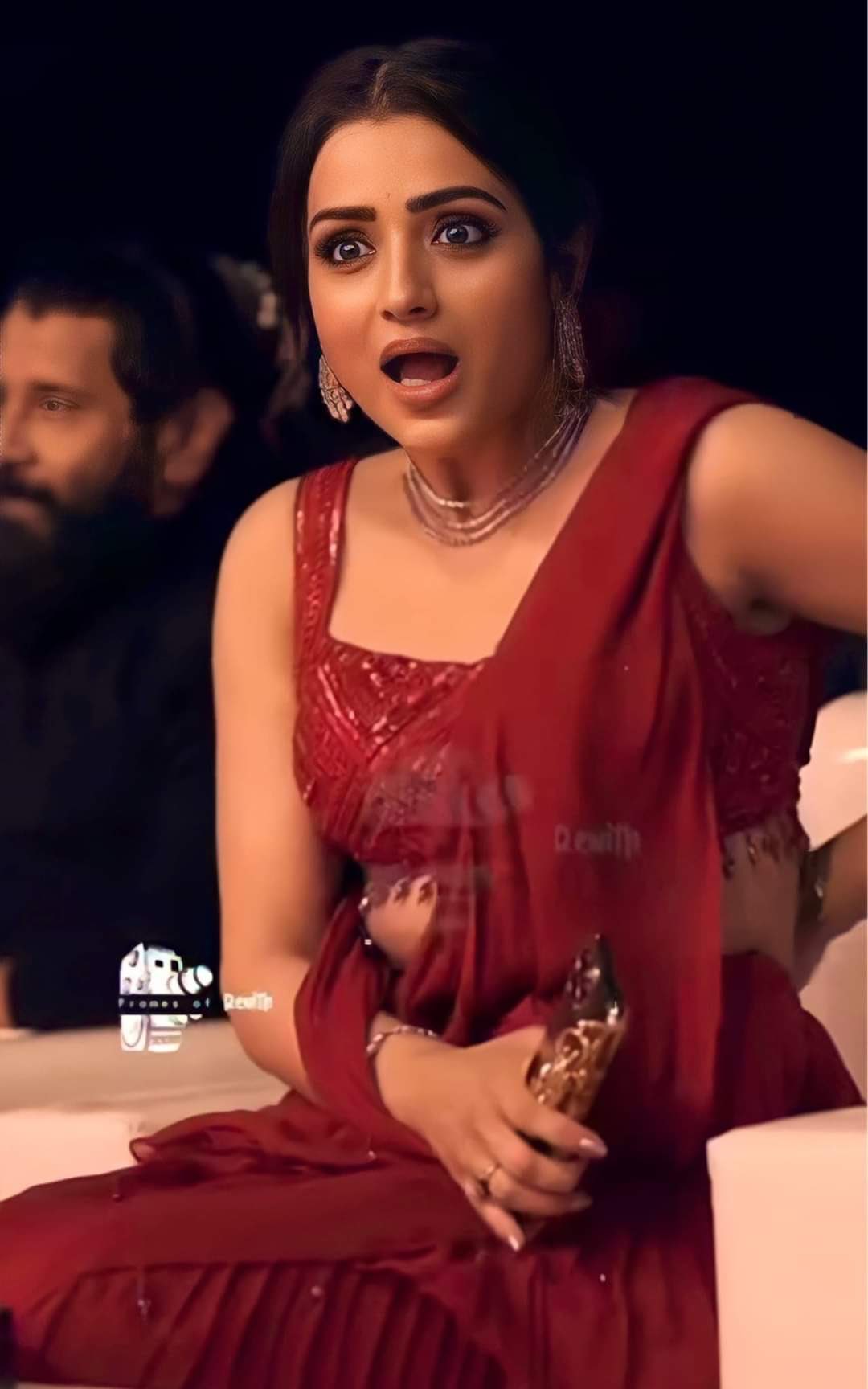 GMjB8zyasAEhg8A?format=jpg&name=large