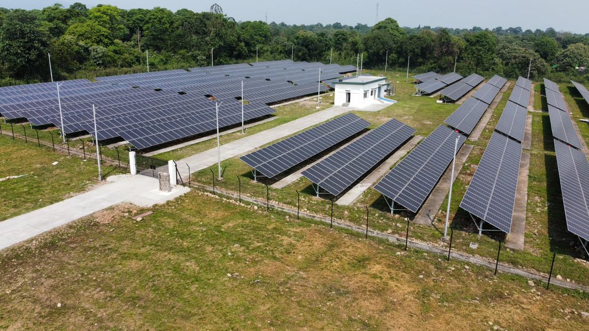 #SpearCorps, inaugurated a 1 MW Solar Power Plant at Sigar in #ArunachalPradesh. The #GreenEnergy project will provide clean energy to Sigar Military Station and @doparunachal. Built over an expanse of 18,000 sqm, the Solar Power Plant stands as a testament to the commitment of…