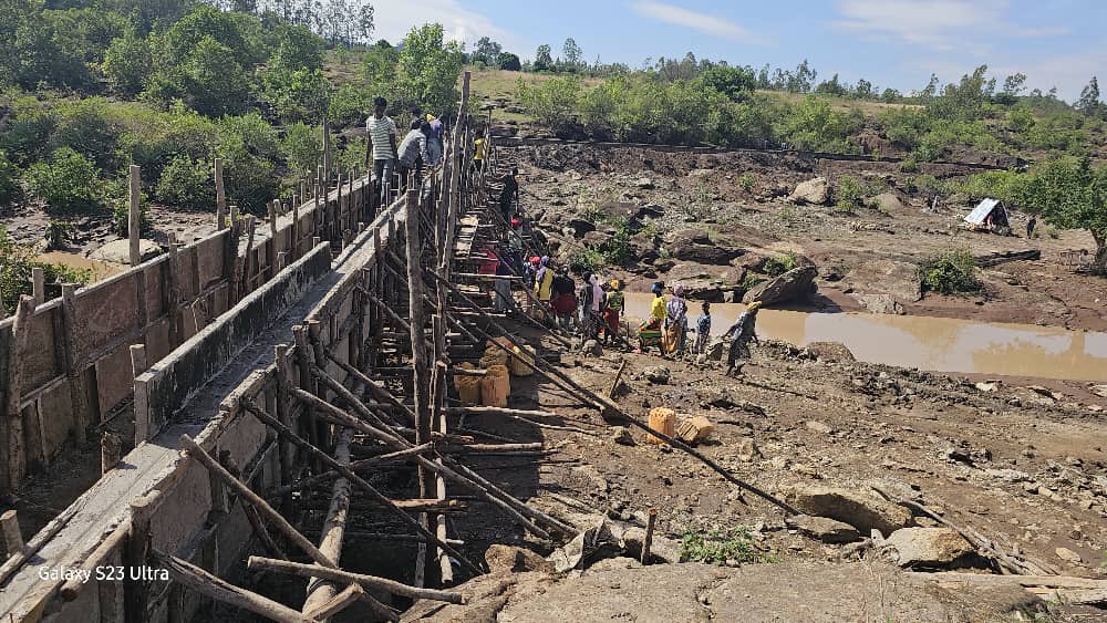 You remember the post some weeks ago about #webuildthatcanal well we made some progress on the aqueduct… this spans about 50m and is more than 15m high… #realdevelopment #ruraldevelopment #farmlife #waterislife #Ethiopia #FoodSecurity