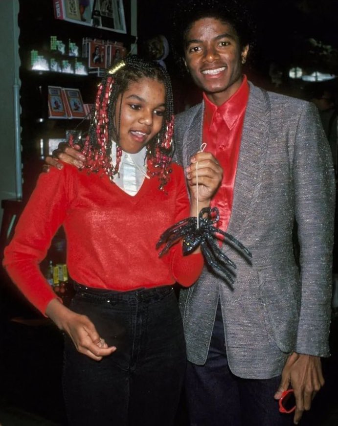 Michael Jackson with his sister Janet Jackson 😍❤️