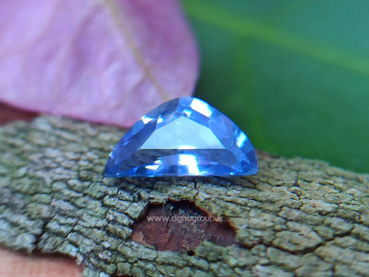 Discover the ethereal beauty of Ceylon's Natural Pastel Blue Sapphire! 💎✨ view product - danugroup.lk/product/ceylon… #ceylongemstones #naturalsapphire #pastelbluesapphire #gemstones #gemstonedealer #gemcutter #gemstoneforsale #ringdesign #necklace
