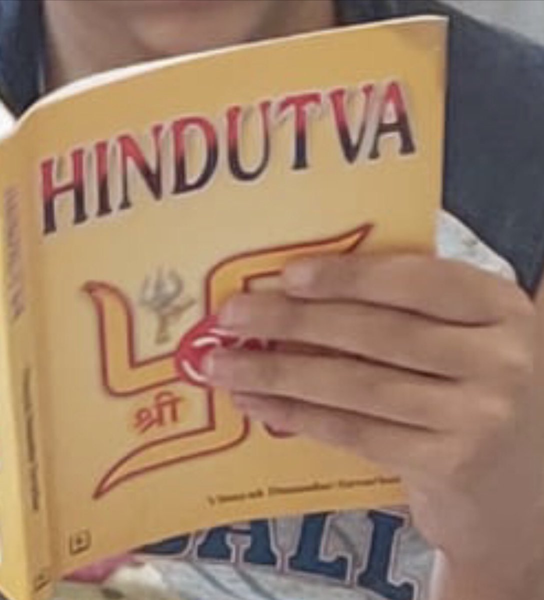 After reading this book 7 yo kid said “₹125/-is too much for poor kids,they can’t pay more than ₹10/-HOW will they learn all THIS?” This kid isn’t RSS family-hasn’t seen Savarkar film yet thinks this book is about OUR nation Savarkar wrote in easy language..kid can understand