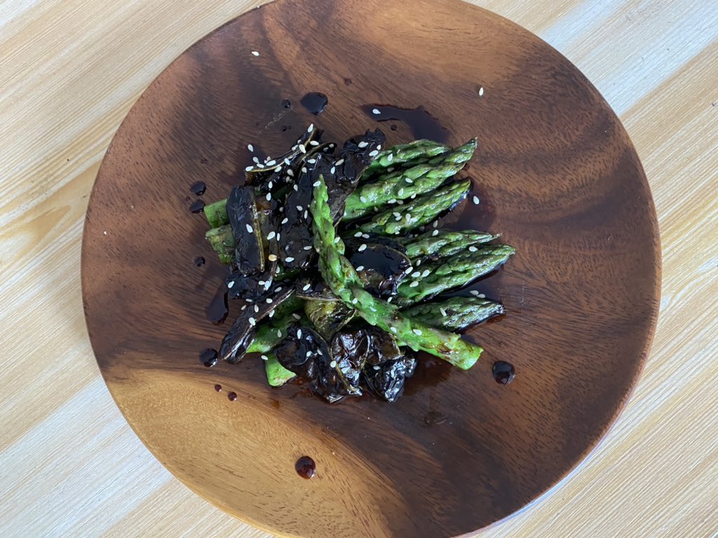 My #yummy #asparagus & #beans in #soysauce!
#vegan #veganfood #veganrecipes
#agnesfoolproofdishes #foodfriday
#tastythursday #recipes #easyrecipes #tastytuesday #yummyMonday #recipeoftheday #homecooking #cooking #homecookingfood #diyfood #gourmetfood #finedining #finediningfood