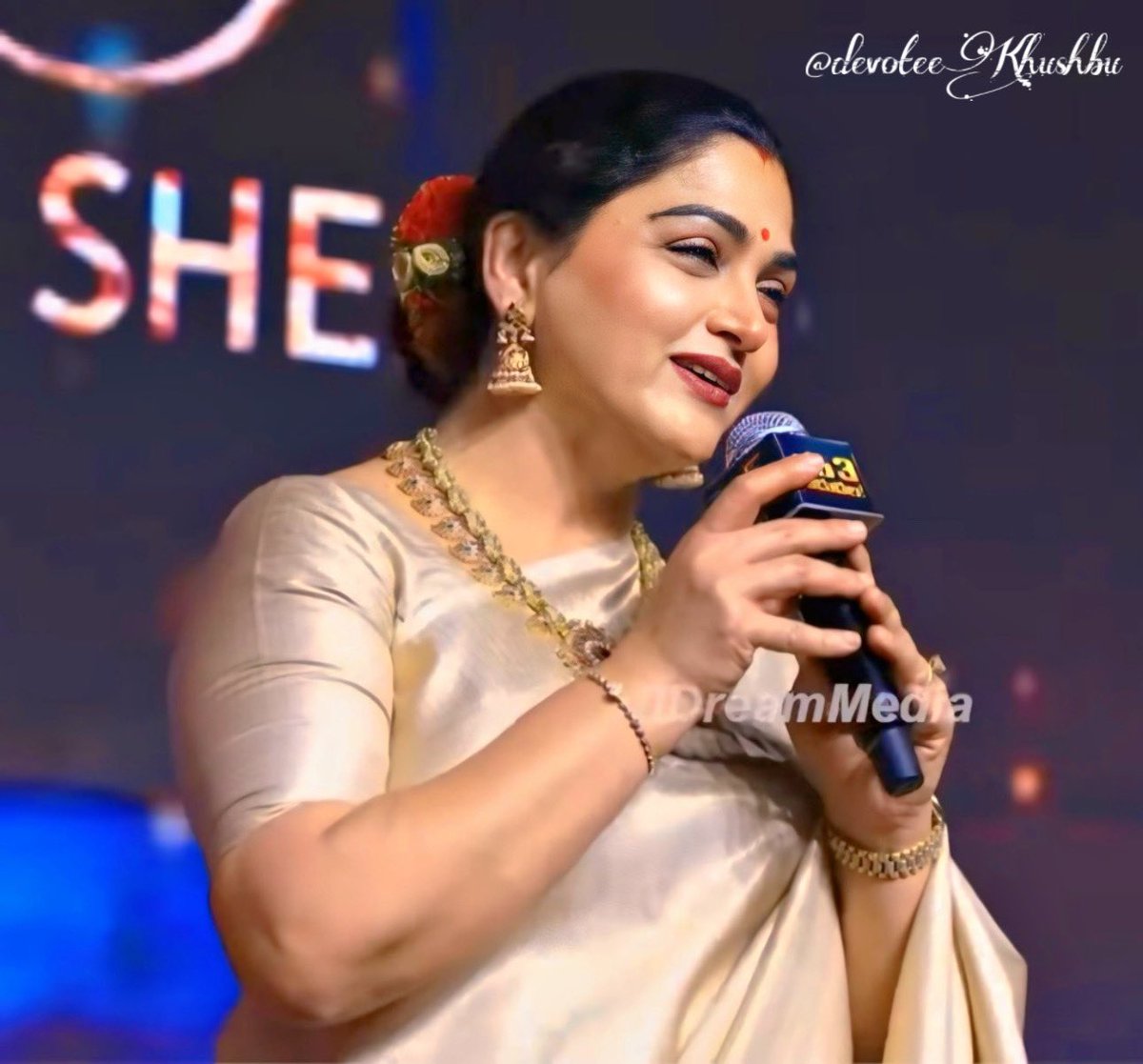 In the divine aura of @khushsundar, I find solace and enlightenment. 

Your celestial guidance leads us to the realms of higher consciousness and boundless love. 

Forever grateful to walk this sacred path under your benevolent gaze. 🙏 #DivineGrace #KhushbuSundar