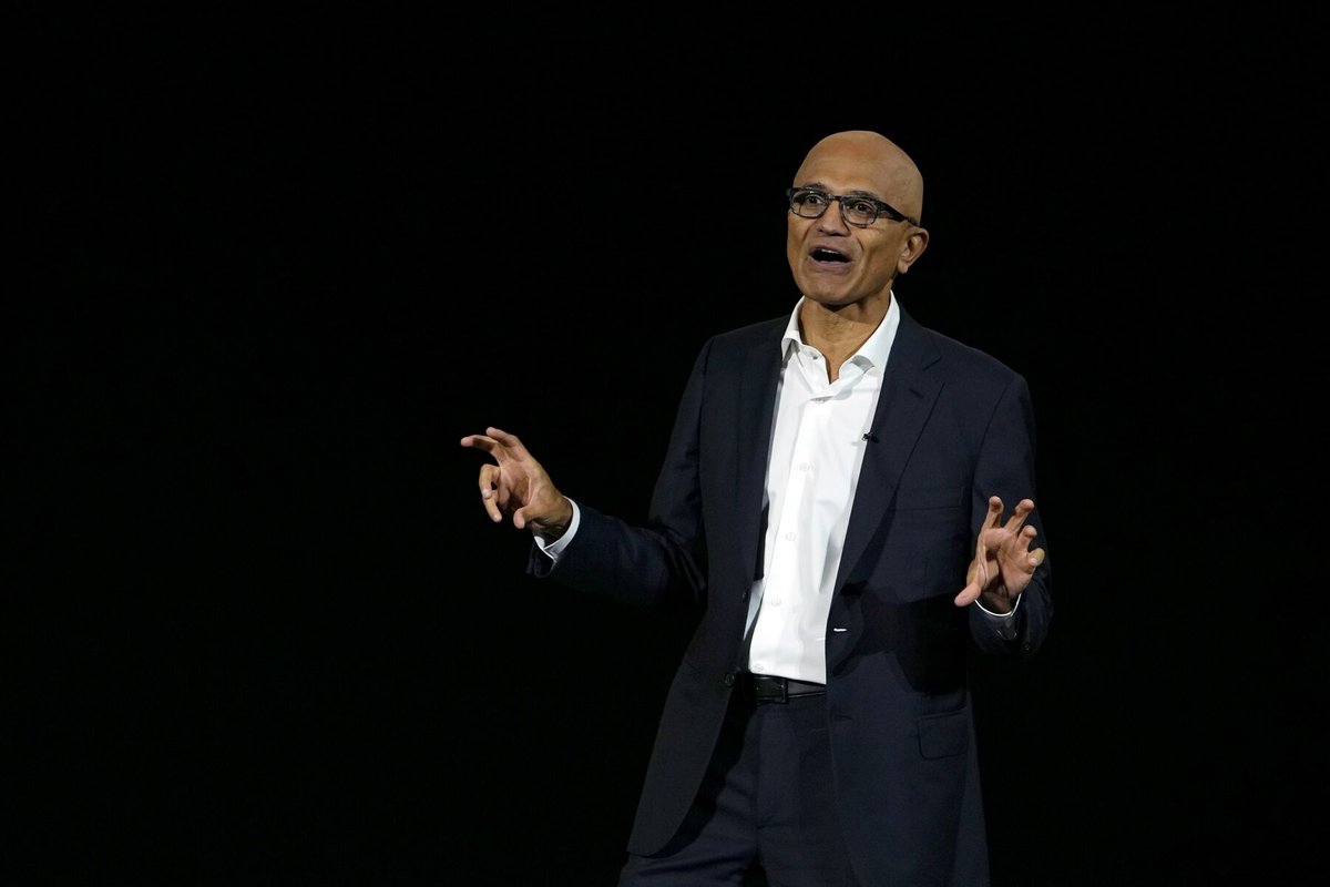 Microsoft is plowing billions into Asia to boost AI and data center infrastructure. Latest: CEO Satya Nadella announced a $2.2B investment into Malaysia, its largest ever. via @technology @business w/ @ramanand88 tinyurl.com/4xkxc494 #AI