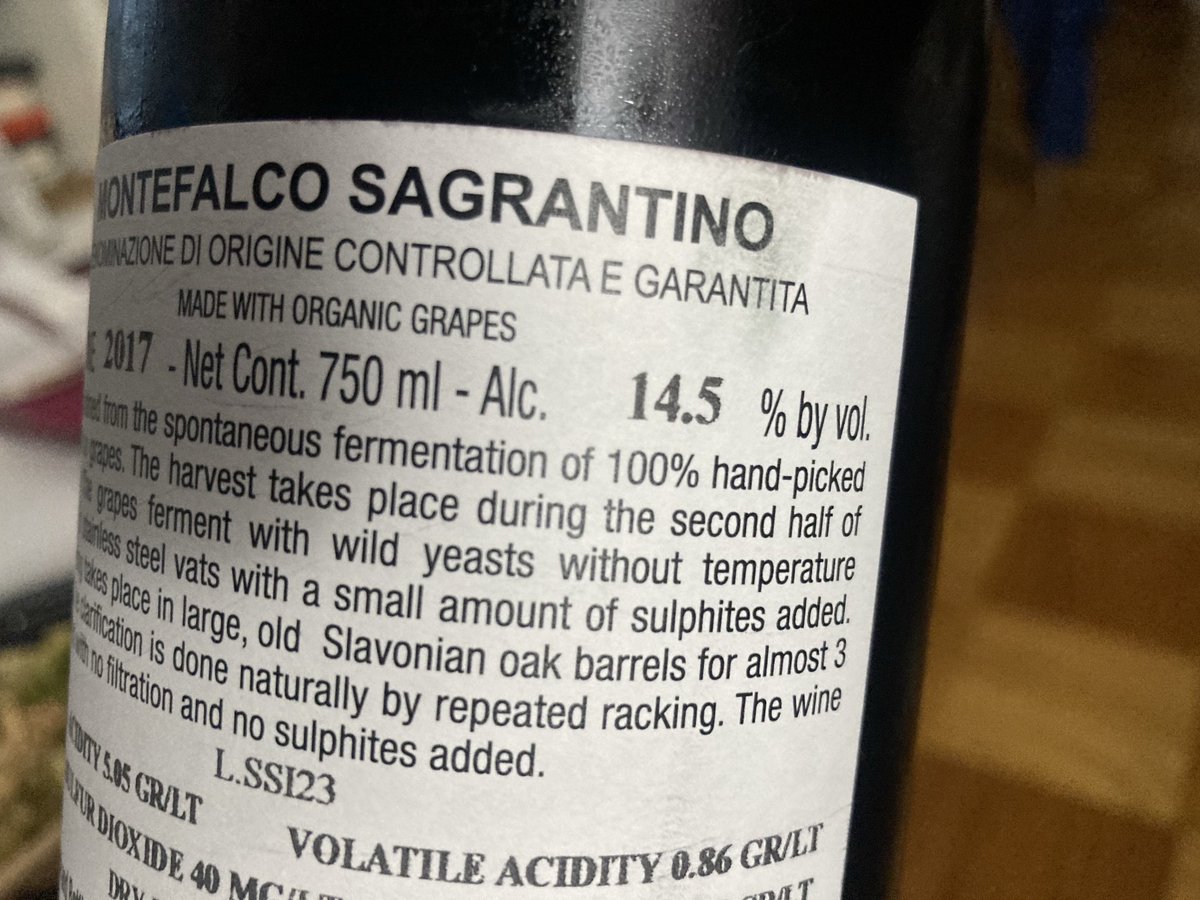 The savory but rustic #Sagrantino grape,finds refuge ⁦@CFongoli⁩ in Umbria,their 17 Montefalco,is a savory showcase for this variety,opaque color,black raspberry,coffee bean,balsamic,Norcia tartufi & toffee aroma,nice concentration but lacking finesse but a mouthful of vino