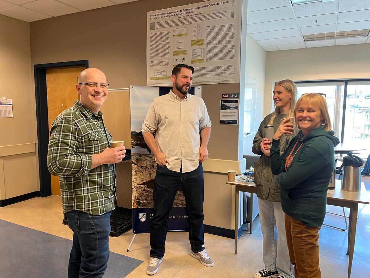 Today, at UBC in Kelowna, BC, CA, we gave a lecture on wolf ecology and conservation in Poland. Thank you @adamTford for your hospitability, and thank you @jennascherger for your very informative lecture about wolves in the Pacific Rim NP (Photo courtesy of Tanja Voegel)