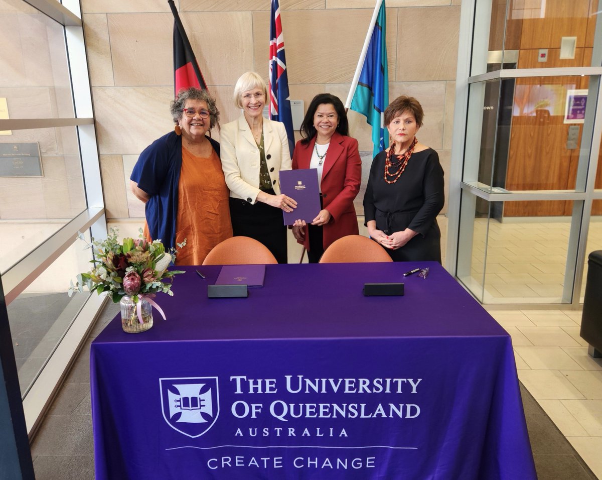 A Memorandum of Understanding (MoU) was recently signed by @UQ_News & @FNUNIVCAN signifying the uniting of Indigenous leaders from each institution to formalise preliminary agreements & begin negotiations. See more: tinyurl.com/UQ-FNUniv-MoU