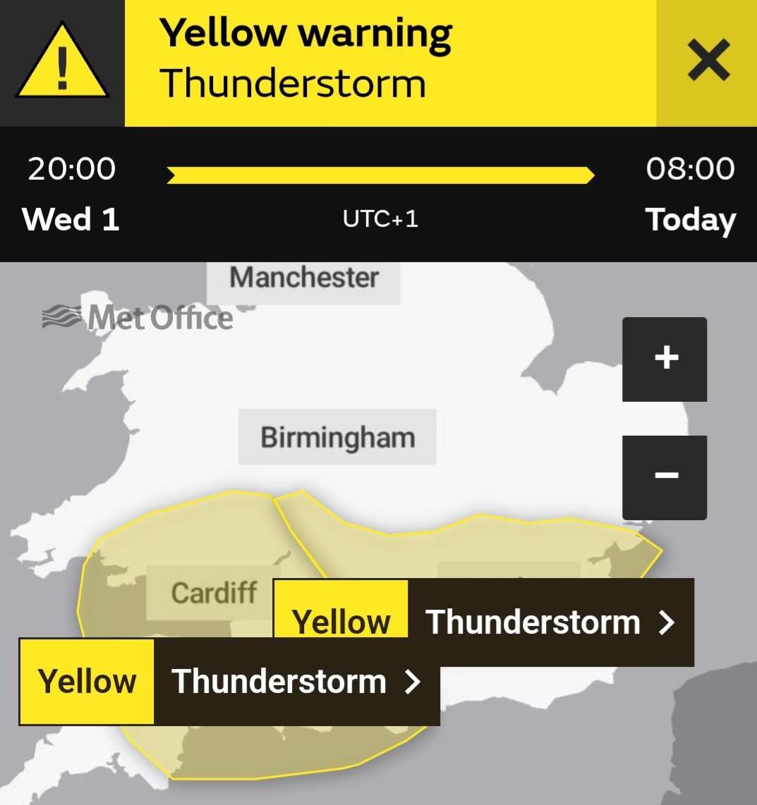 Guessing the yellow warning was a touch underestimated for lightning in London last night? 😱 
#Thunderstorms #Lightning #MetOffice #BBCLondon #Weather #TMYC #Thames #Molesey #HamptonCourt #BankHoliday #Cruise #Boating #Boats