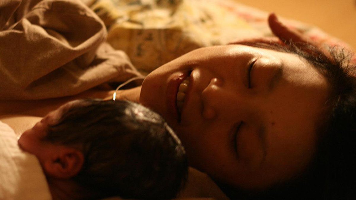 Continúa el ciclo dedicado a Naomi Kawase en la @filmotecacat con la proyección a las 20h de los mediometrajes 'Nacimiento-Madre' y 'Genpin'. Agenda: cineasiaonline.com/events/proyecc…