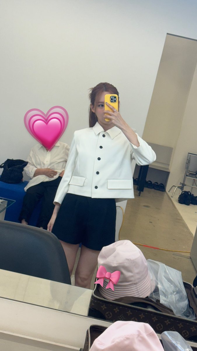 240502 nayeonyny story update: instagram.com/stories/nayeon… 🎀 💗 #TWICE #트와이스 #NAYEON #나연