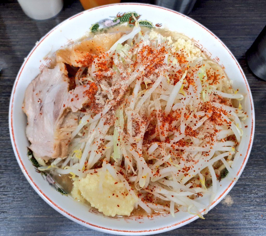 ラーメン二郎　川越 ラーメン小🍜ニンニク🧄アレ 昼仕事🛠️狛江市へ行って、鶴ヶ島市へ🚙おっ途中にあるじゃないジローさん🐖初訪問でした✨しかし道路混んでるね😅夜バイト間に合うかな～🐷