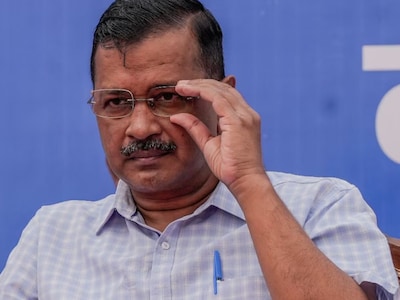 Another Storm getting ready to hit Arvind Kejriwal! 223 employees of Delhi Commission for Women, appointed WITHOUT APPROVAL, are removed by Lt Governor VK Saxena. They were either (P)AAPiyas or those who were cheated under “Cash for Job' Scam likely to be unearthed soon.