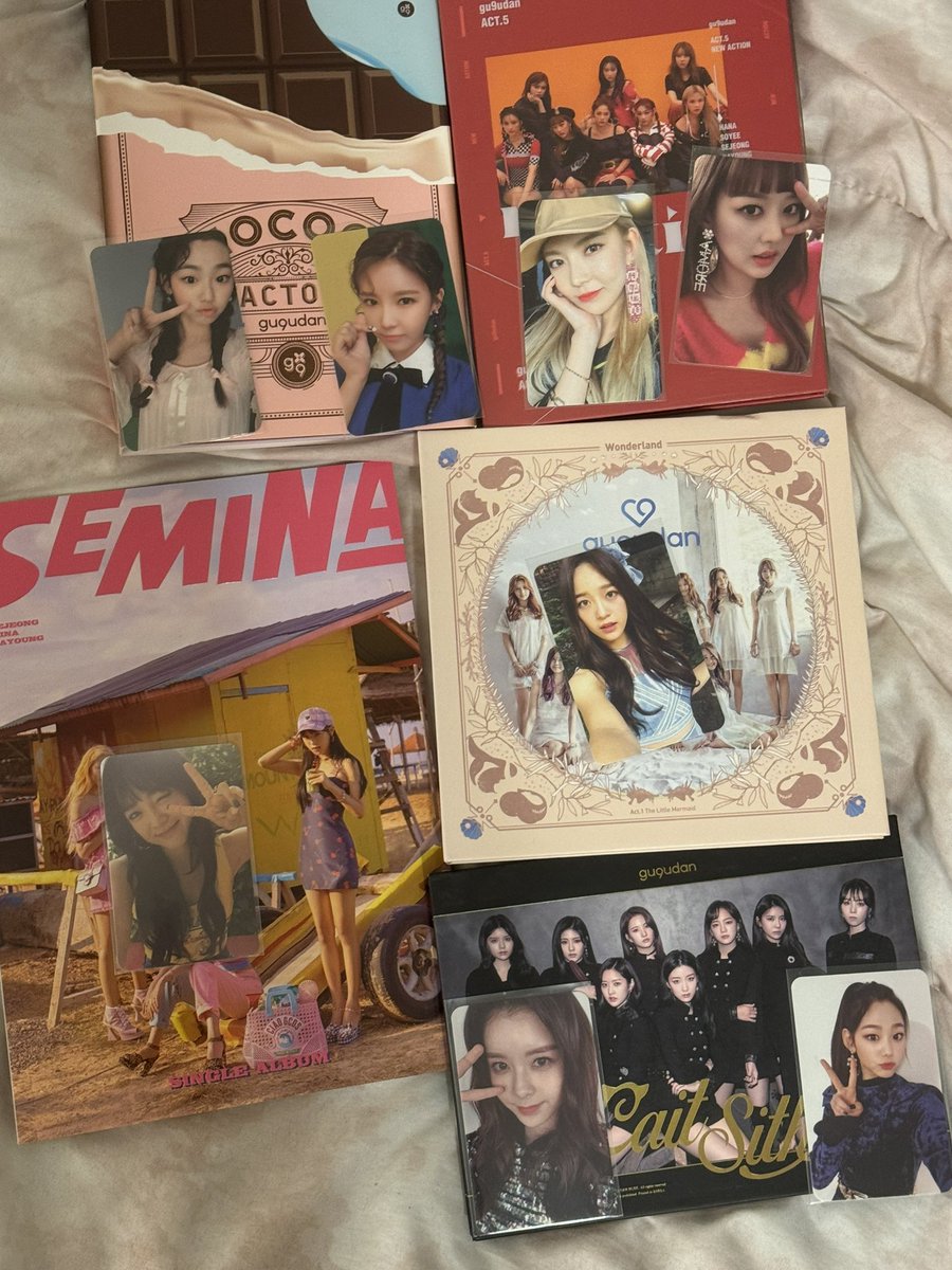 oomf mentioned gugudan so here is my collection 😋