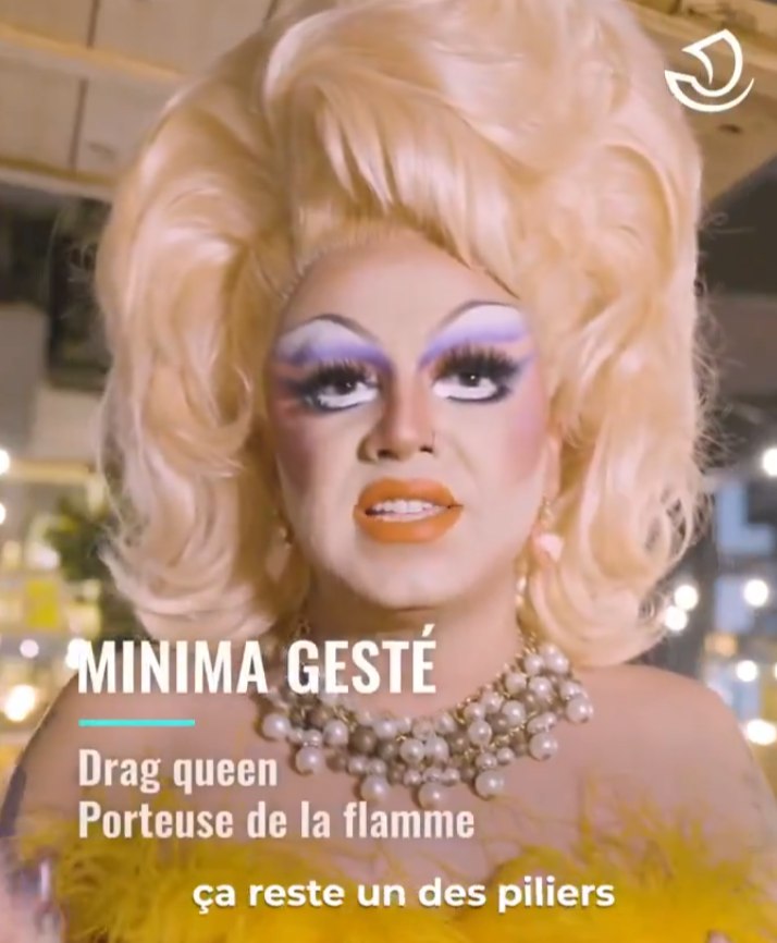 😵 NON, vous ne rêvez pas ! La Ville de Paris a annoncé qu’une drag-queen sera l’un des porteurs de la flamme olympique. Les hauts responsables et la caste au pouvoir n'ont pas besoin de prétendus 'organes de désinformation' russes pour saper l'image de l'occident dans le monde :…