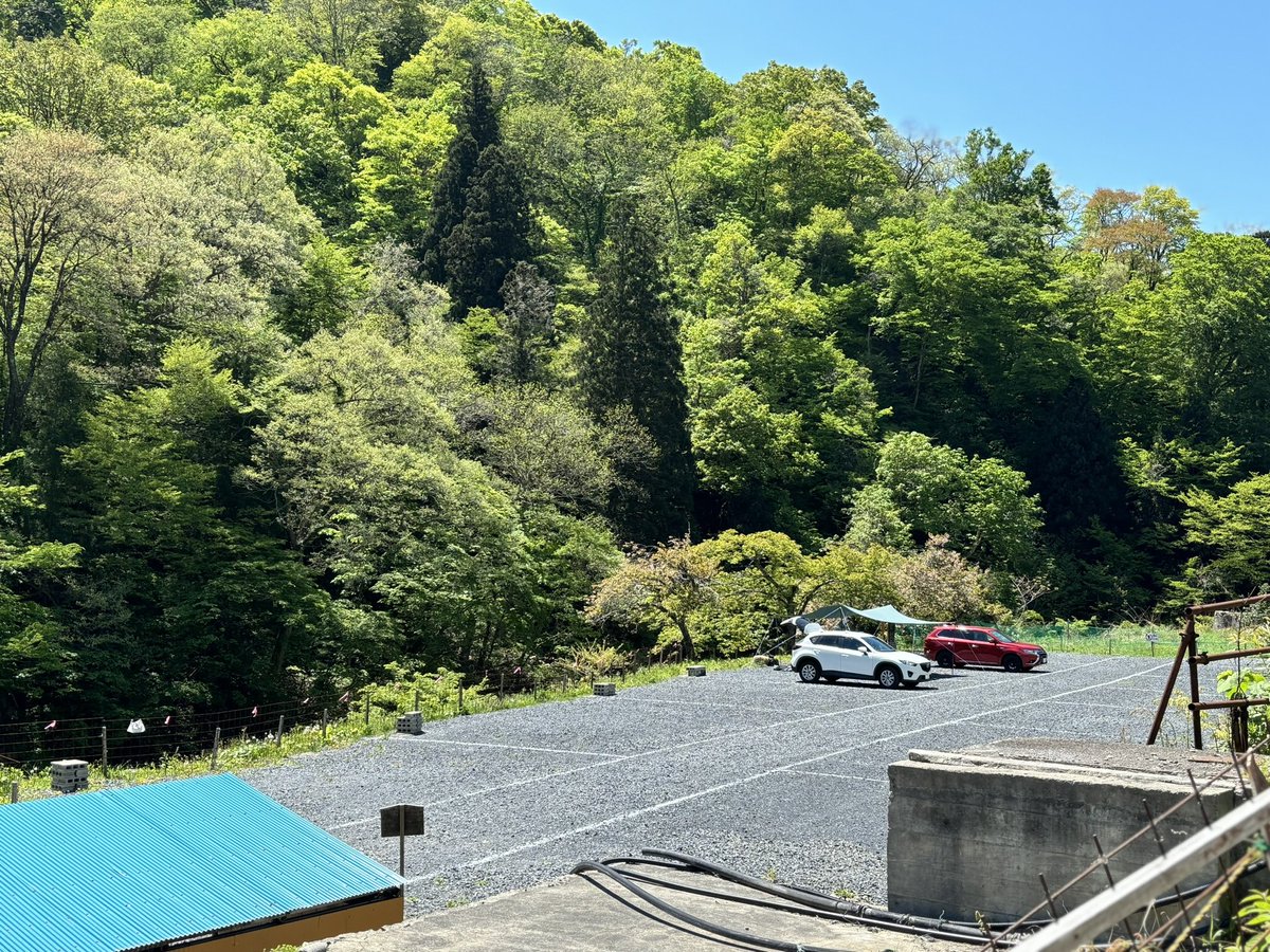 今日の温泉♨️
中山平温泉　蛇のゆ 湯吉

今日は湯吉さんの新しくできた露天風呂もみじ湯で立ち寄り湯♨️
露天風呂は川沿いにあり、青空の下川のせせらぎの音を聞きながらメタけい酸が多い泉質の良いお湯を満喫しました😊

#中山平温泉　#温泉