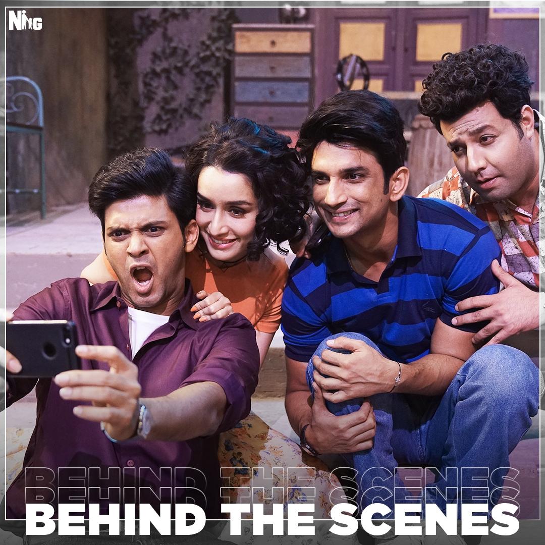 Behind-the-scenes with our favourite Chhichhore gang! 😍 #SajidNadiadwala #Chhichhore @niteshtiwari22 #SushantSinghRajput @ShraddhaKapoor @varunsharma90 @NaveenPolishety @WardaNadiadwala #NGEMovies #BollywoodMovies #BTS