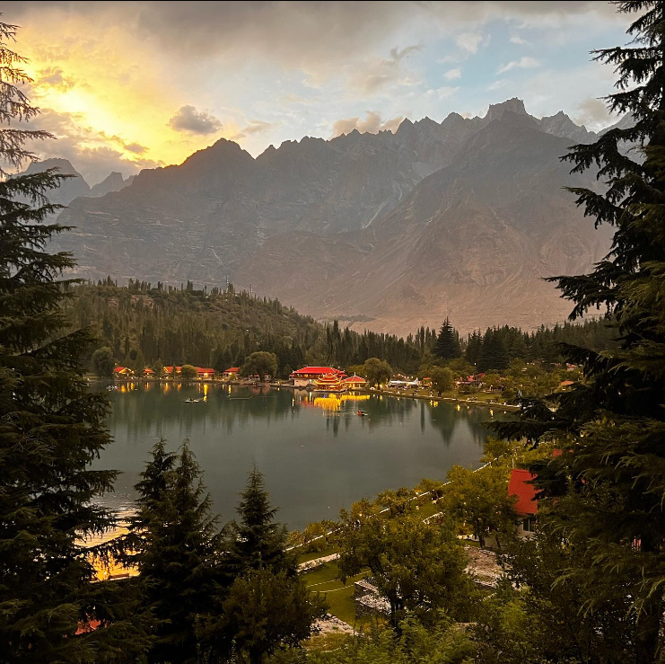 PakTravelGuide's tweet photo. Looking for a trip to Northern Pakistan ?
Trip details at https://t.co/4zkGI1X5Sj https://t.co/f2xkQF3n4x