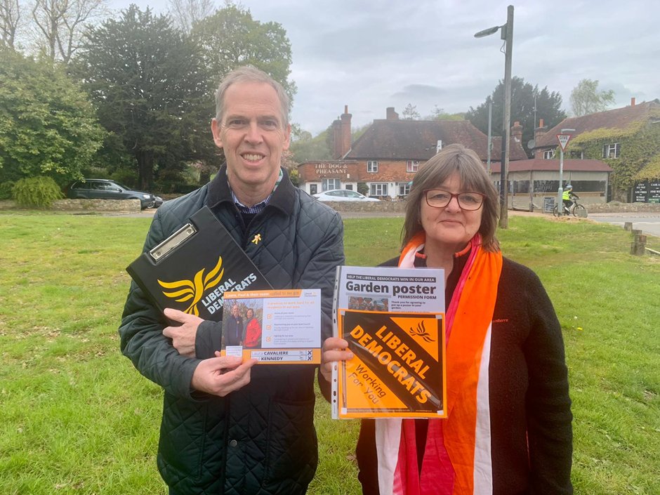 Today's the day 🗳️ 🔶!

Please visit your local polling station from 7am - 10pm (remembering to take your photo ID 📸 gov.uk/how-to-vote/ph…) and vote:

LAURA CAVALIERE for #Witley and #Milford 🔶

PAUL KENNEDY for #Surrey Police and Crime Commissioner 🔶