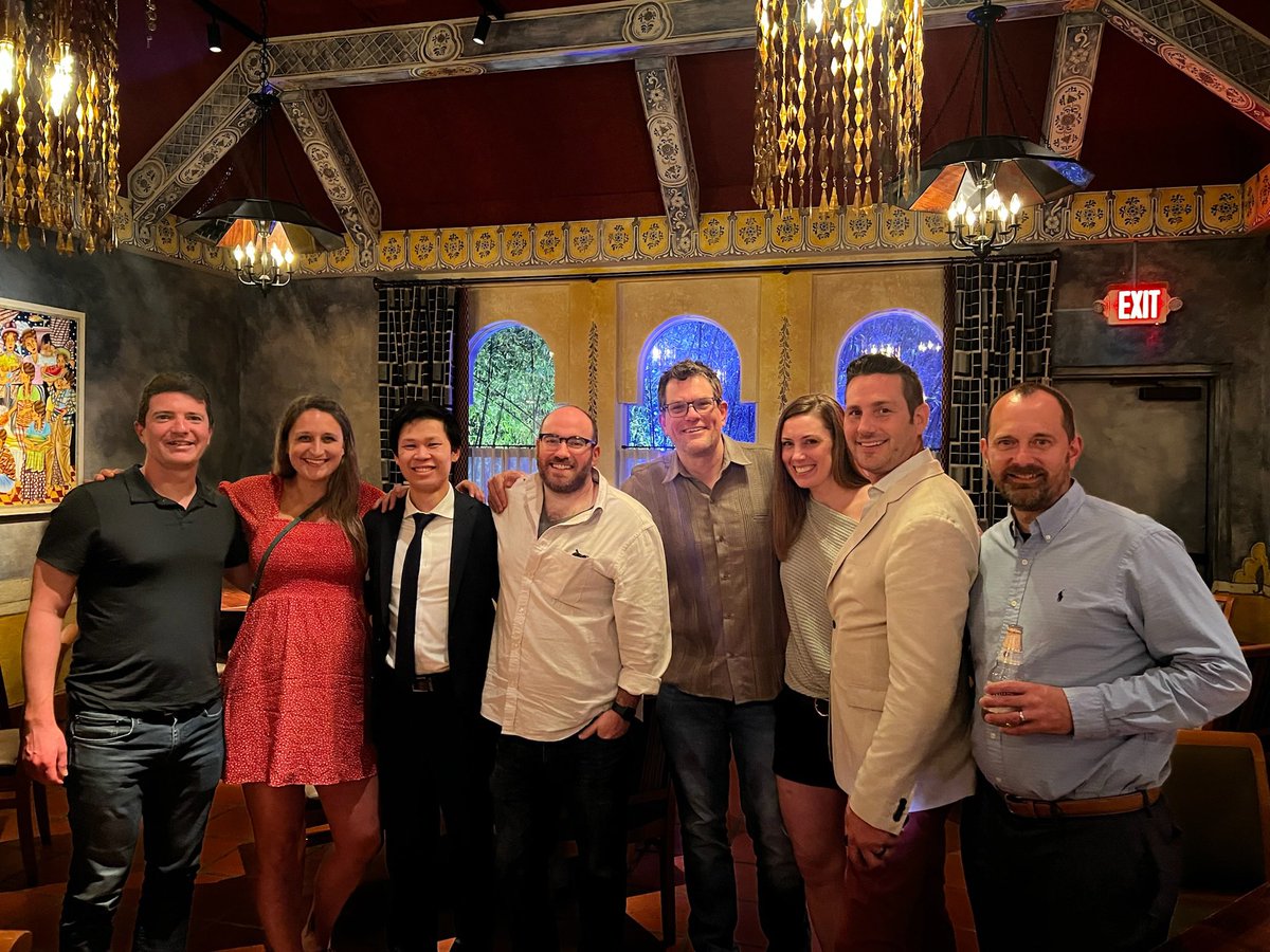 Our PGY2s had an amazing time at #AAEM24 ! It’s fantastic to have a conference that doubles as a professional development as well as class bonding opportunity! Also a perfect chance to meet up with our attendings and alum! #CountyFam 🫶
