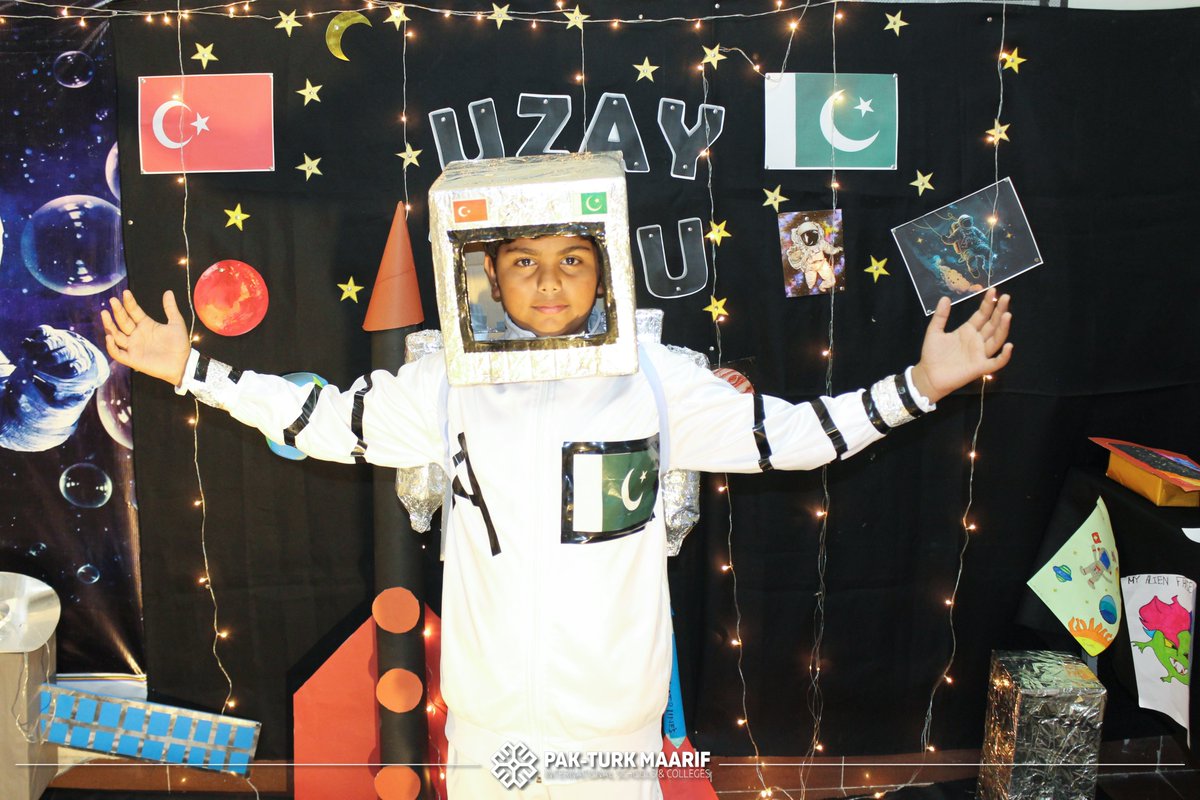 PakTurkMaarif's tweet image. Students at Pak-Turk Maarif International Chak Shahzad Campus donned their astronaut gear for an out-of-this-world space activity. Dreaming big, reaching for the stars! 🌟🌍🚀
#PakTurkMaarif #SpaceActivity