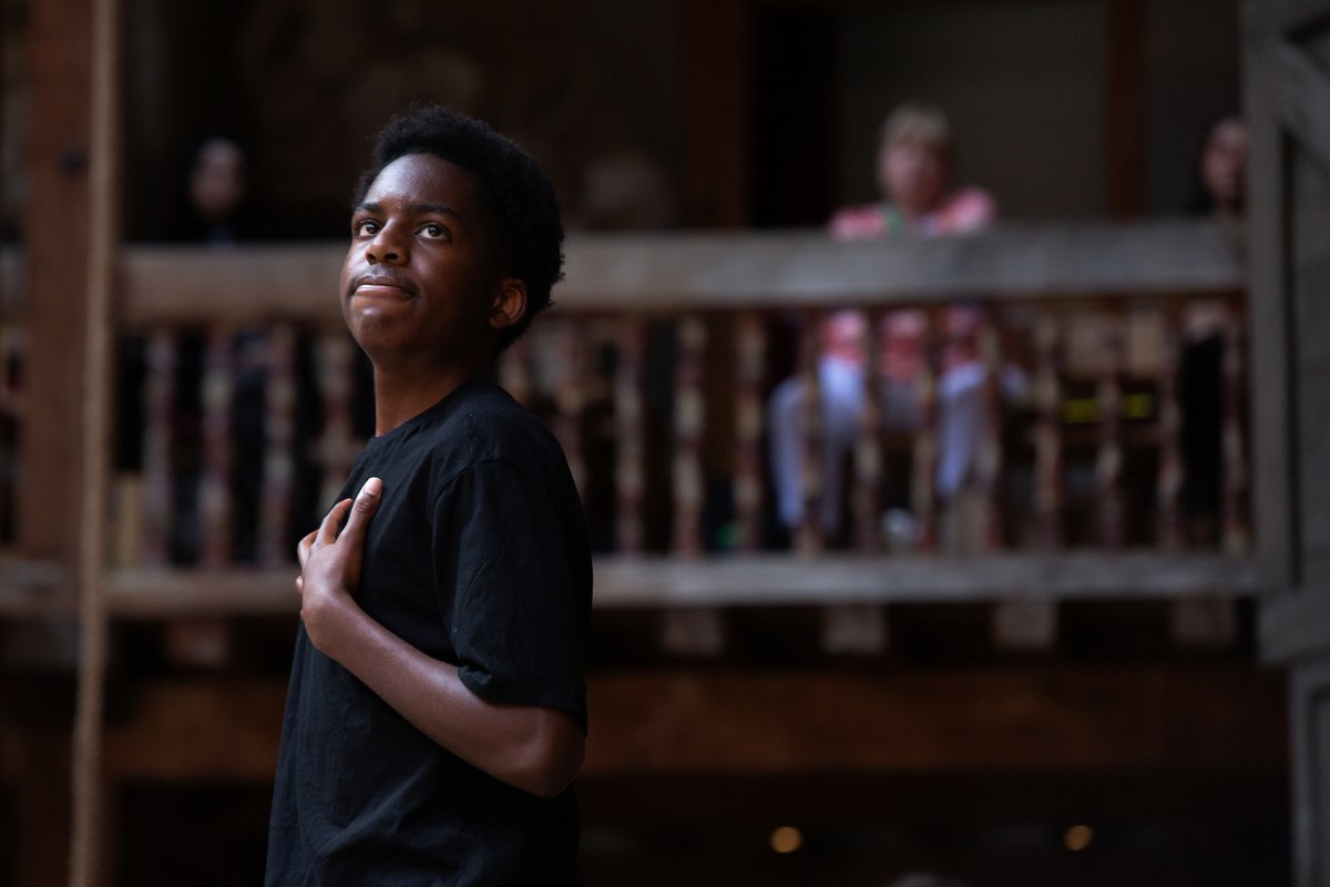 Thank you to everyone who took part in #PoetryByHeart 24. We were stunned by the variety of poems you chose to take to heart & share aloud with others. We're in awe at the feats of memorisation, the perfection of performances 👏 Next stop @The_Globe! ow.ly/Uw0650Ru9N5