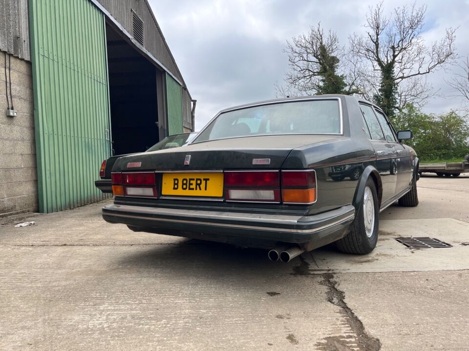 Ad:  Bentley Turbo R - 'have owned it 9 years and used it until lock down'
On eBay here -->> ow.ly/iHIk50Ruki0

 #BentleyTurboR #ClassicCar #CarCollector #TurboR