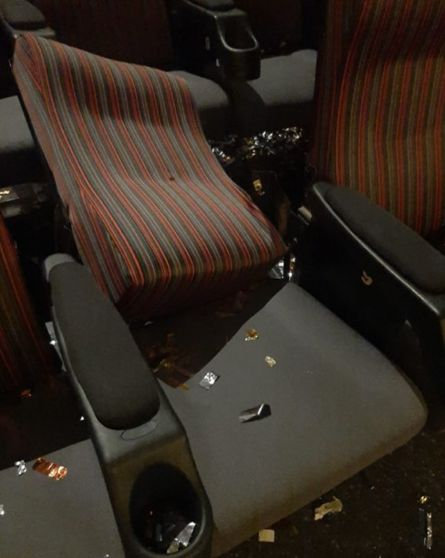 . @VettriTheatres & their team put in tremendous effort to install new seats for #Dheena, but it's disheartening to see that Ajith fans vandalized them yesterday. 💔💔 Crackers were set off inside @RohiniSilverScr, there were instances of trespassing in Ghilli screens,…