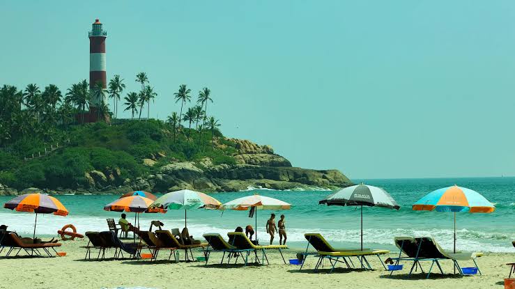 Kovalam beach - Thiruvananthapuram, Kerala
The historic beach which is probably one of the first option of foreign tourists. @PiyuNair @Bharatiyan108