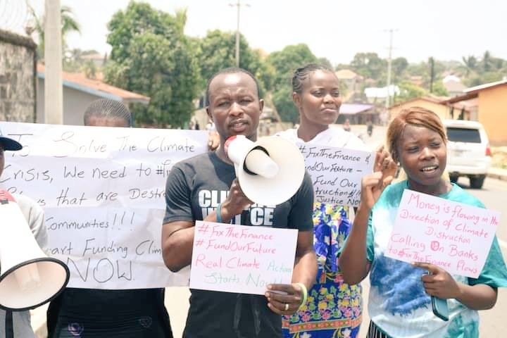 Climate Change is affecting us in Sierra Leone. We therefore joined the Global Mobilization in order for banks to stop financing fossil fuels and fix the finance flows.
We are Global Platform Sierra Leone 
#fixthefinance