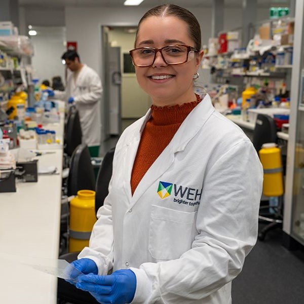 AusCellDeathSoc's tweet image. A huge congratulations to two of our very own #ACDS committee members, Dr @SarahGarnish and A/Prof Ivan Poon, who have just been awarded #NHMRC Investigator Grants for 2025! 🎉